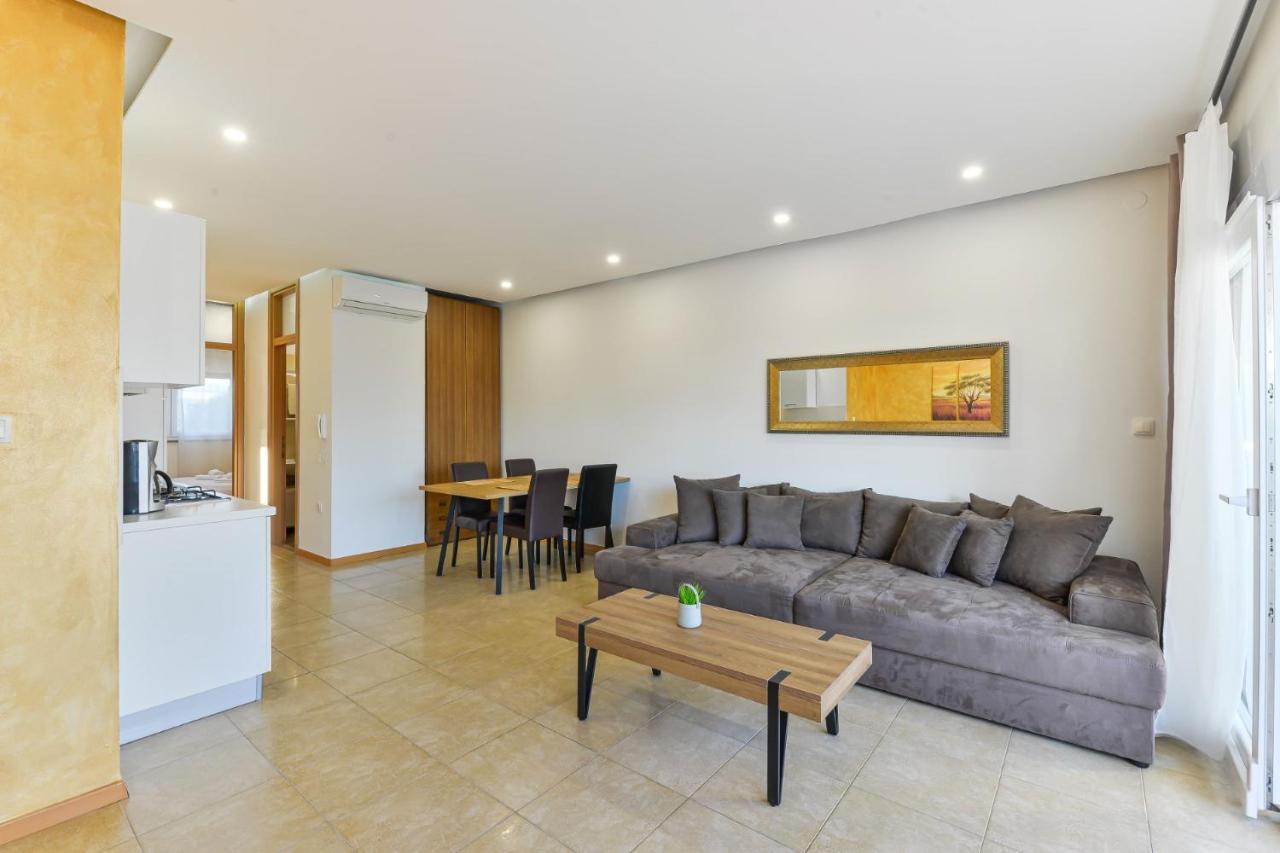 Modern Apartments Punta With Sea View- By Ta Leut Agency Privlaka  Luaran gambar